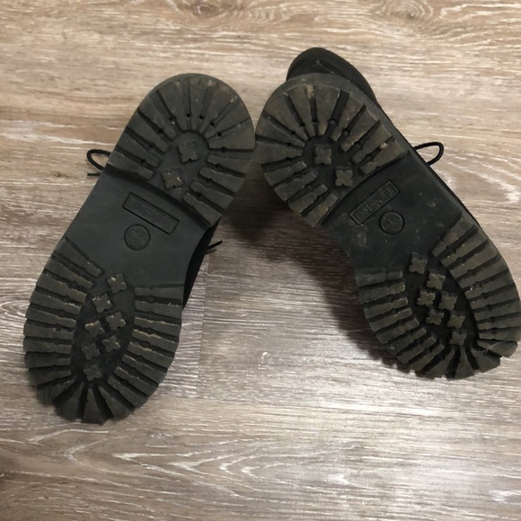 Black Timberlands - Picture 2 of 3